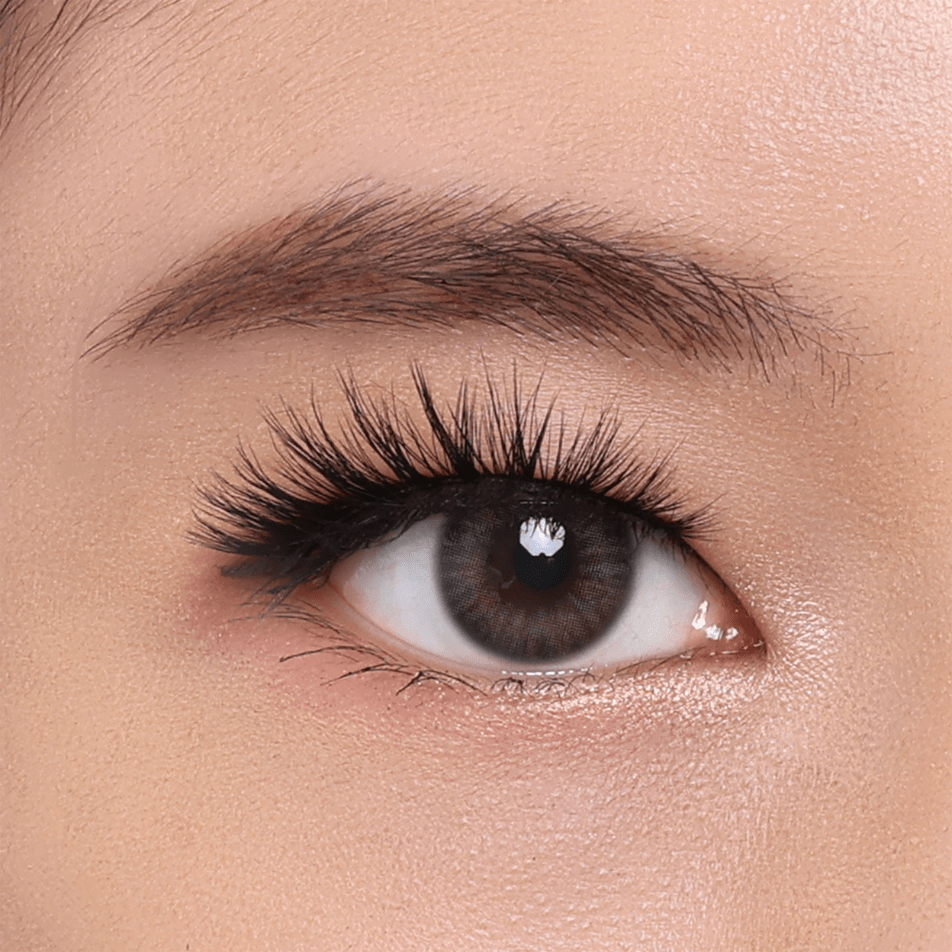 CoréelleThe Petite ClubClickbait Lasheseyelash applicator